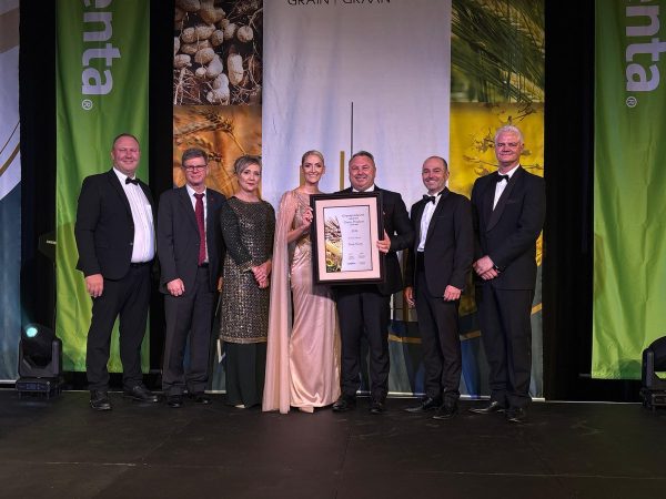 Baie geluk aan Pieter Nortje, Graan SA se Graanprodusent van die Jaar 2026! Jou toewyding,…